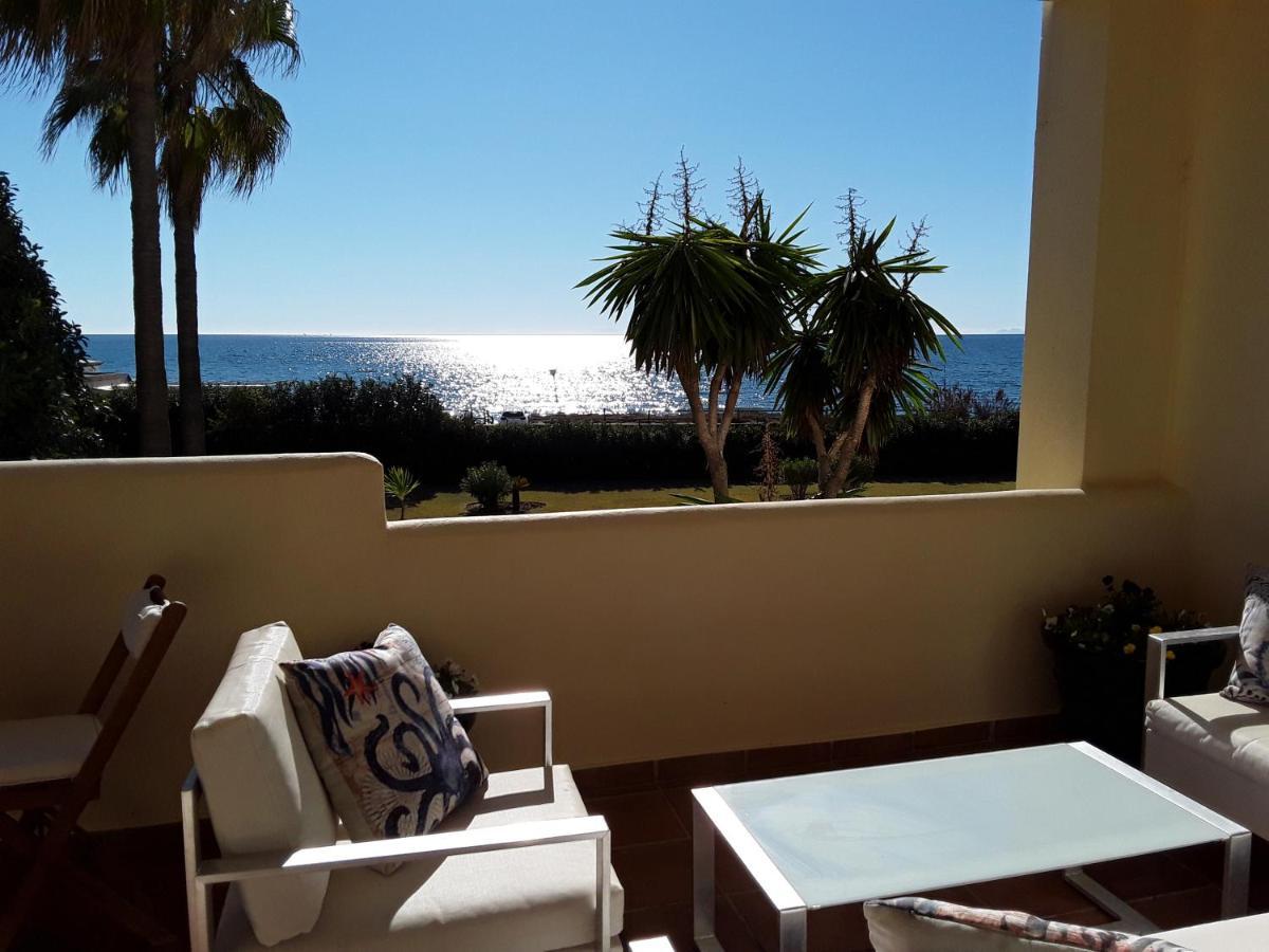 Beachfront Neptuno I, Complex,Views,Pool,Garden, Elviria Marbella Eksteriør billede