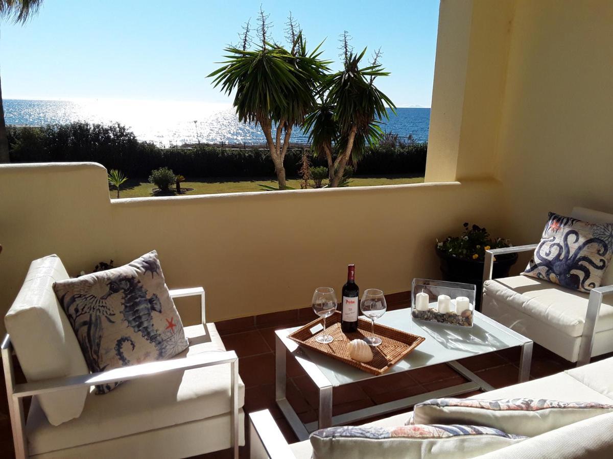 Beachfront Neptuno I, Complex,Views,Pool,Garden, Elviria Marbella Eksteriør billede