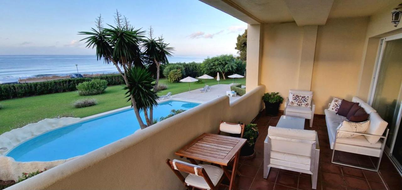Beachfront Neptuno I, Complex,Views,Pool,Garden, Elviria Marbella Eksteriør billede