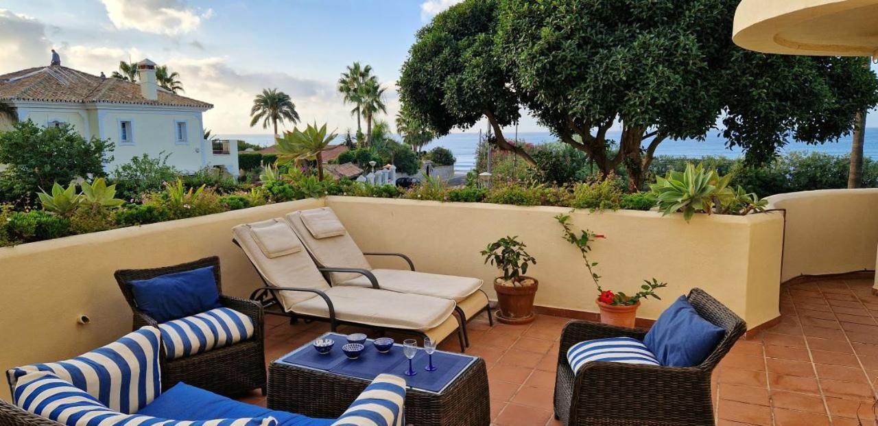 Beachfront Neptuno I, Complex,Views,Pool,Garden, Elviria Marbella Eksteriør billede